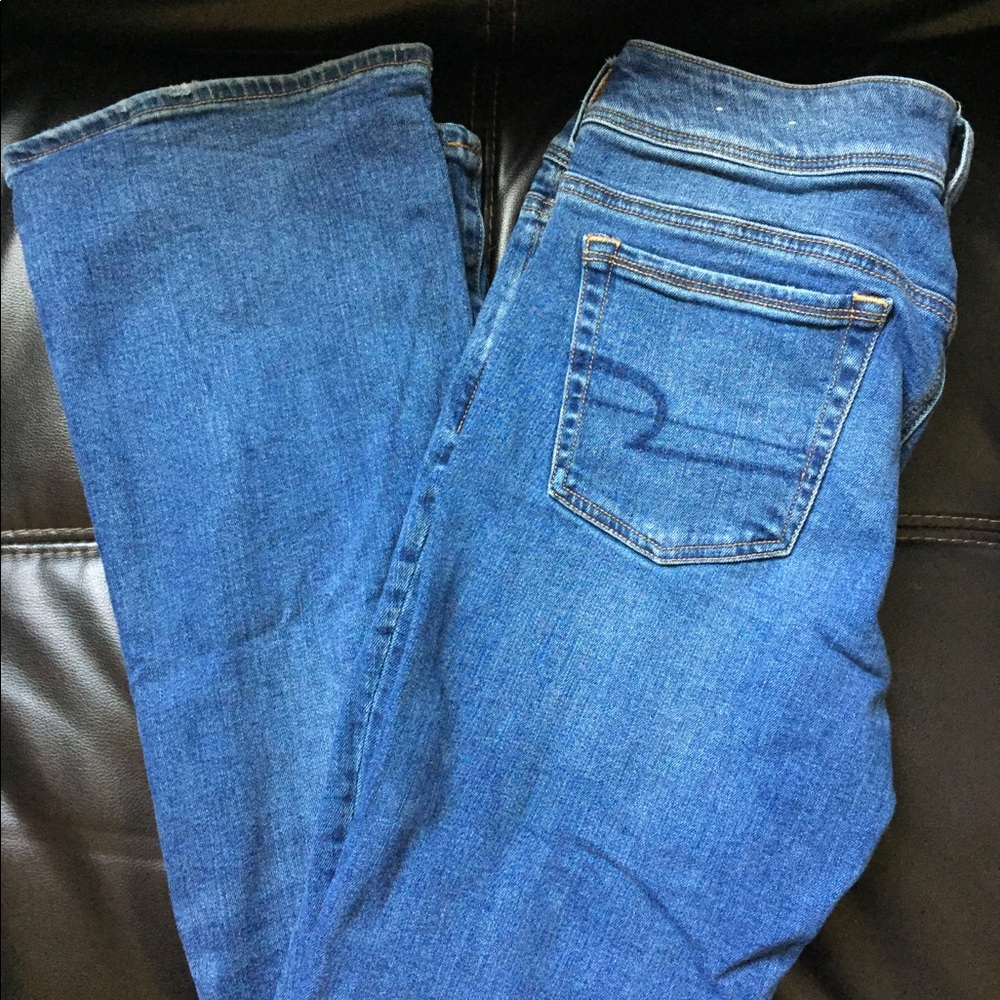 Lightly Worn American Eagle Kick Boot Jeans